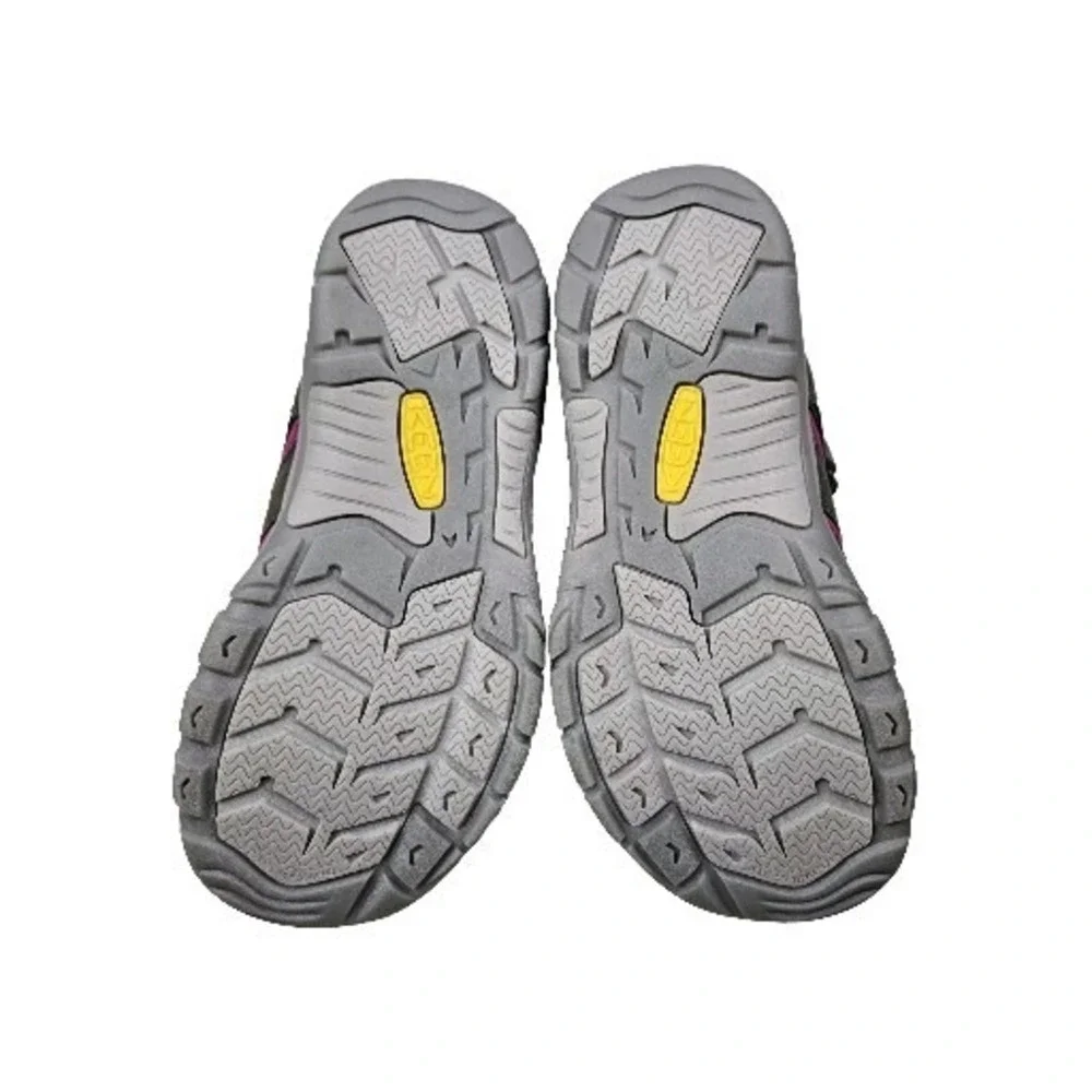 KEEN Newport H2 Sandals Youth 6 Very Berry Fusion Coral Outdoor Hiking